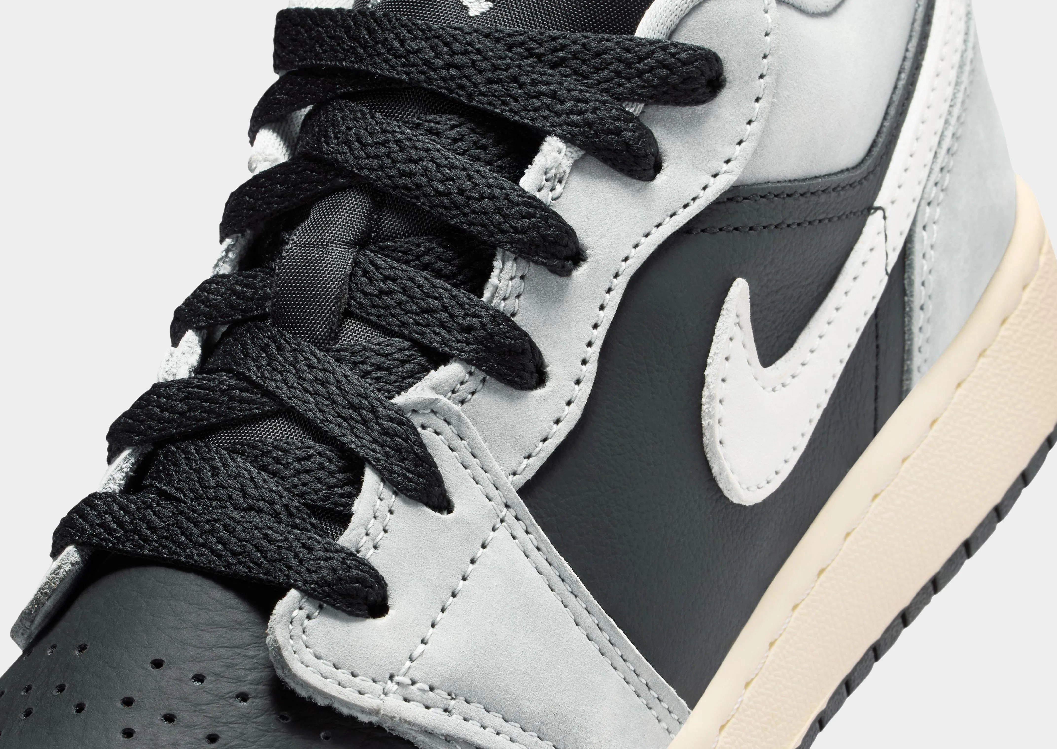 All-Purpose Wear Air 1 Low SE Junior's