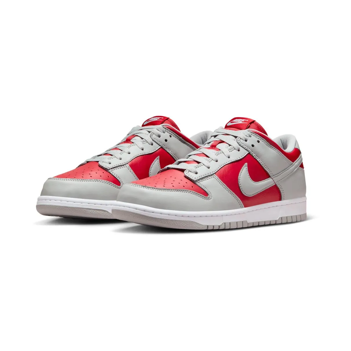 Classic Nike Dunk Low Men's Shoes