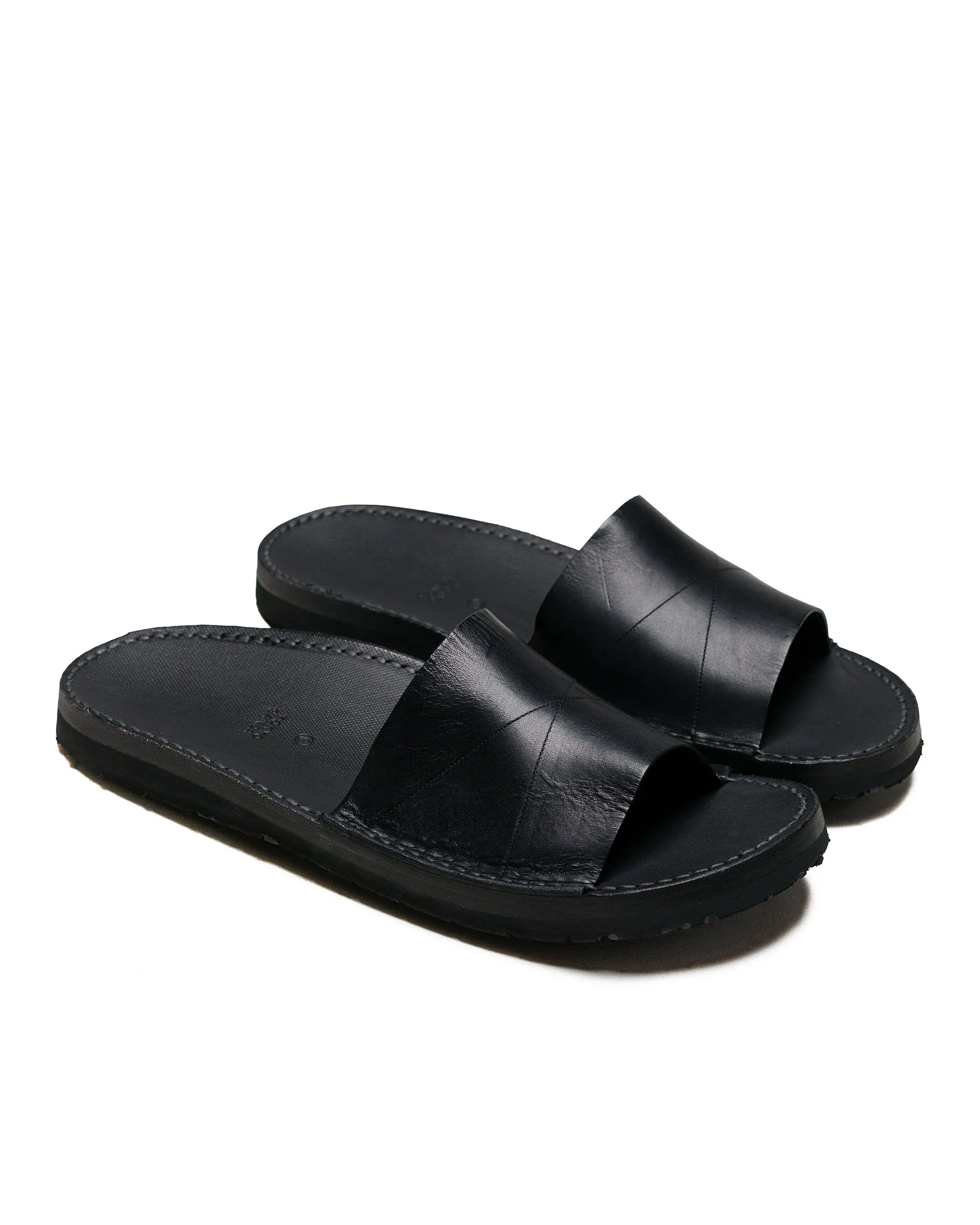 Plush Fit Round - toe Tokyo Sandal Onsen Sandal Black