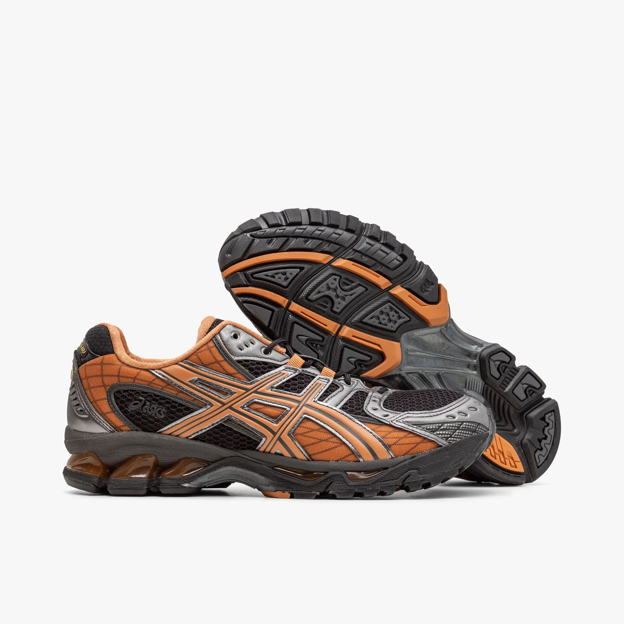 ASICS Gel-Nimbus 10.1 / Black / Rust Orange countryside running shoes padded - straps