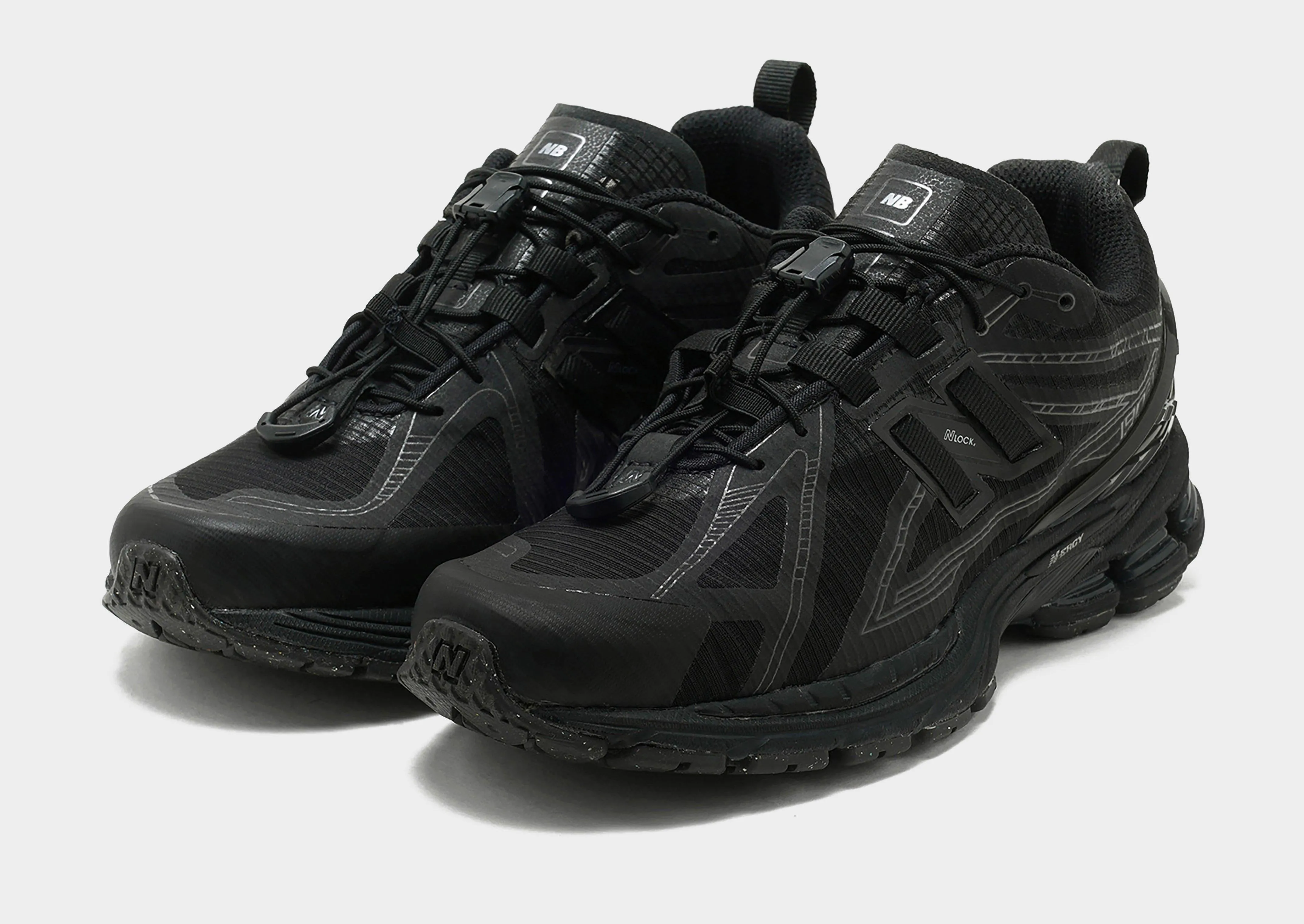 running on trail pattern 1906