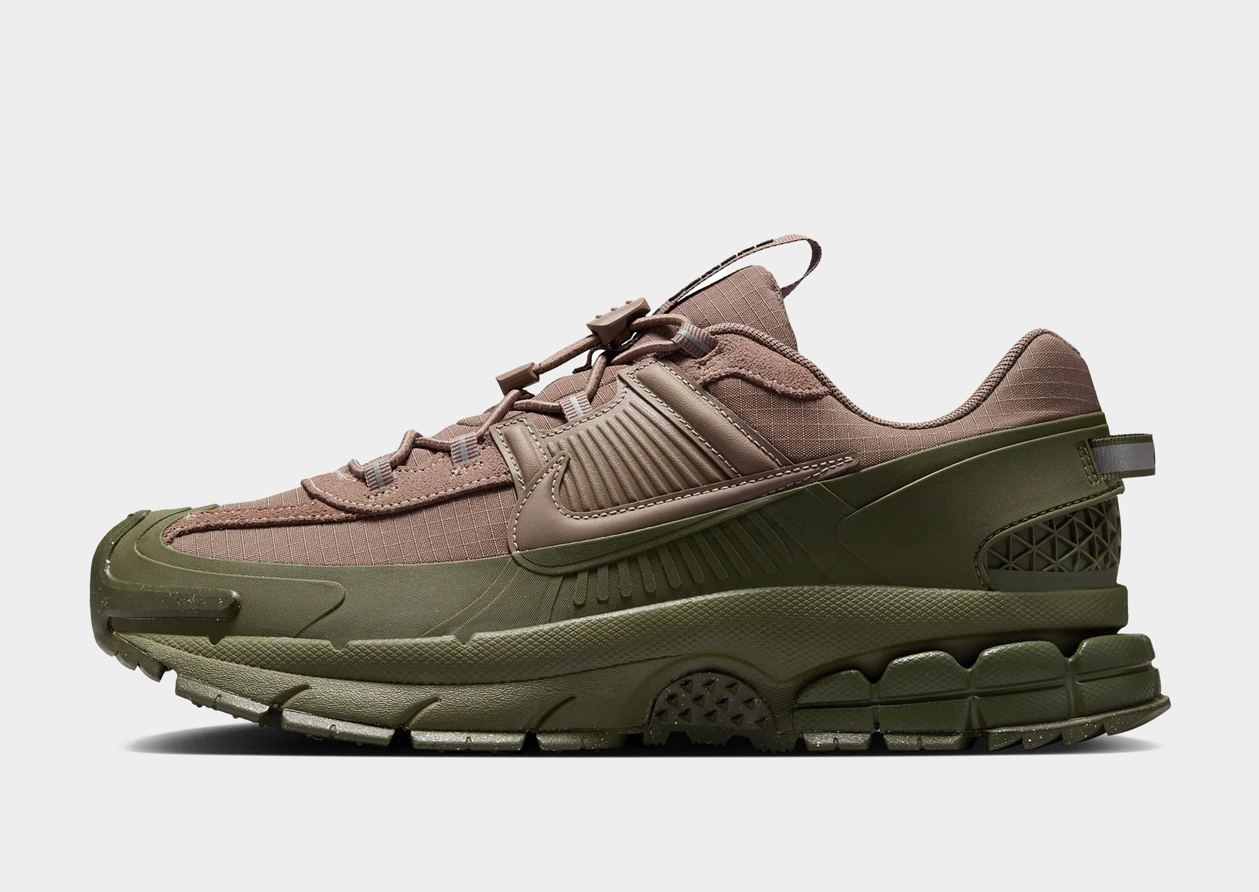 Energy Return Midsoles Wide Base Design Zoom Vomero Roam