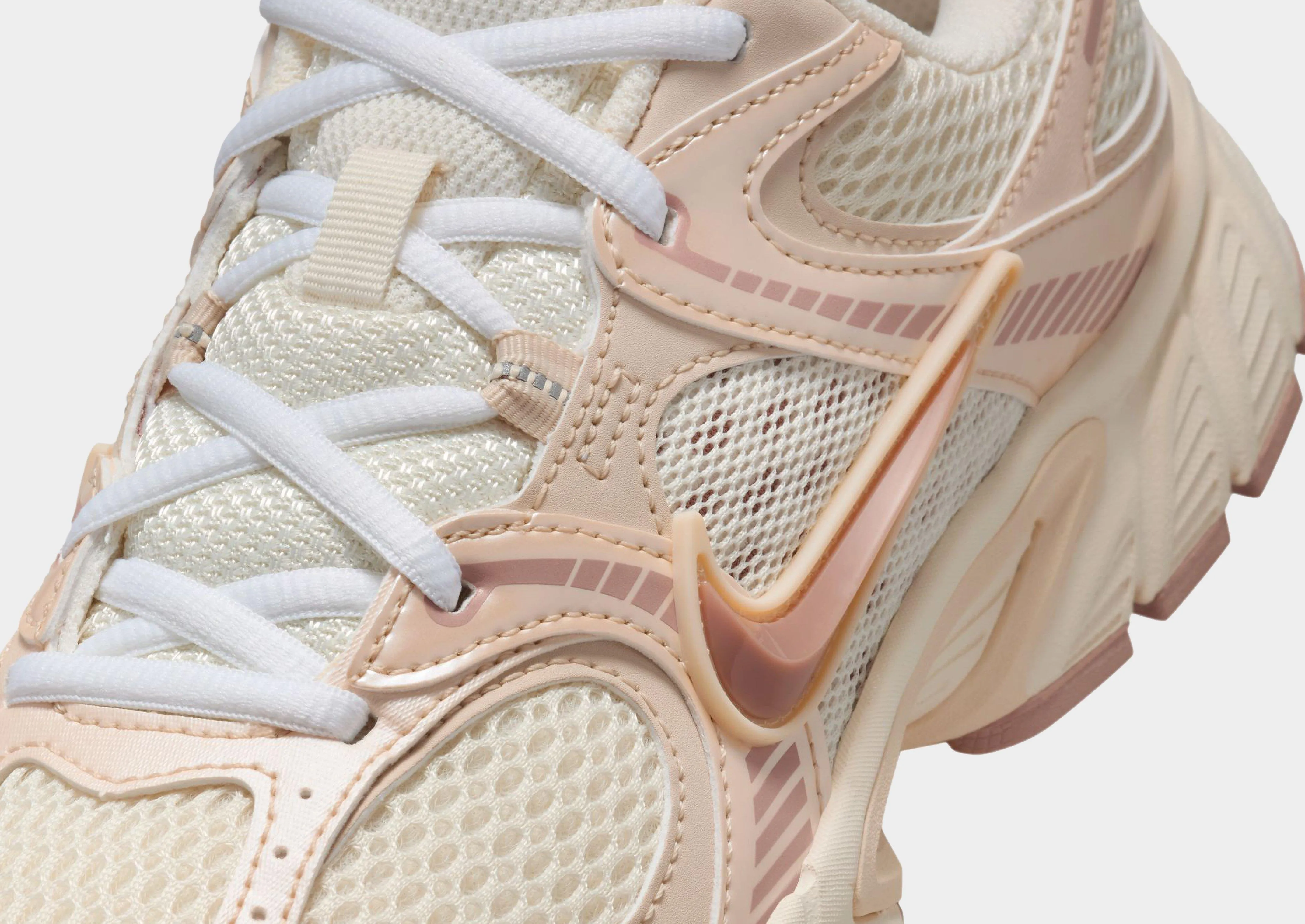 V5RNR Womens Flexible Design Recycled Material Build