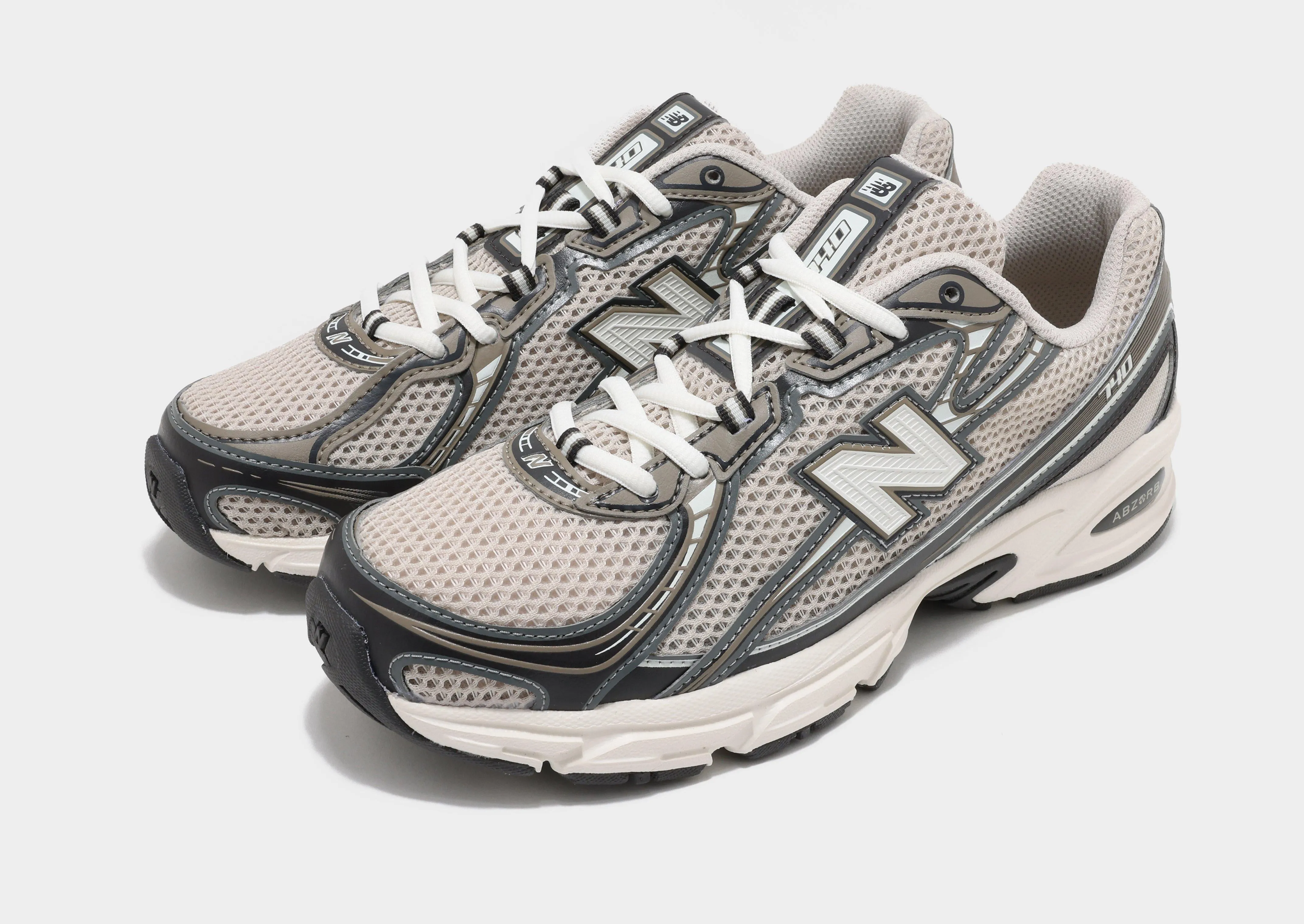 740 superb traction
