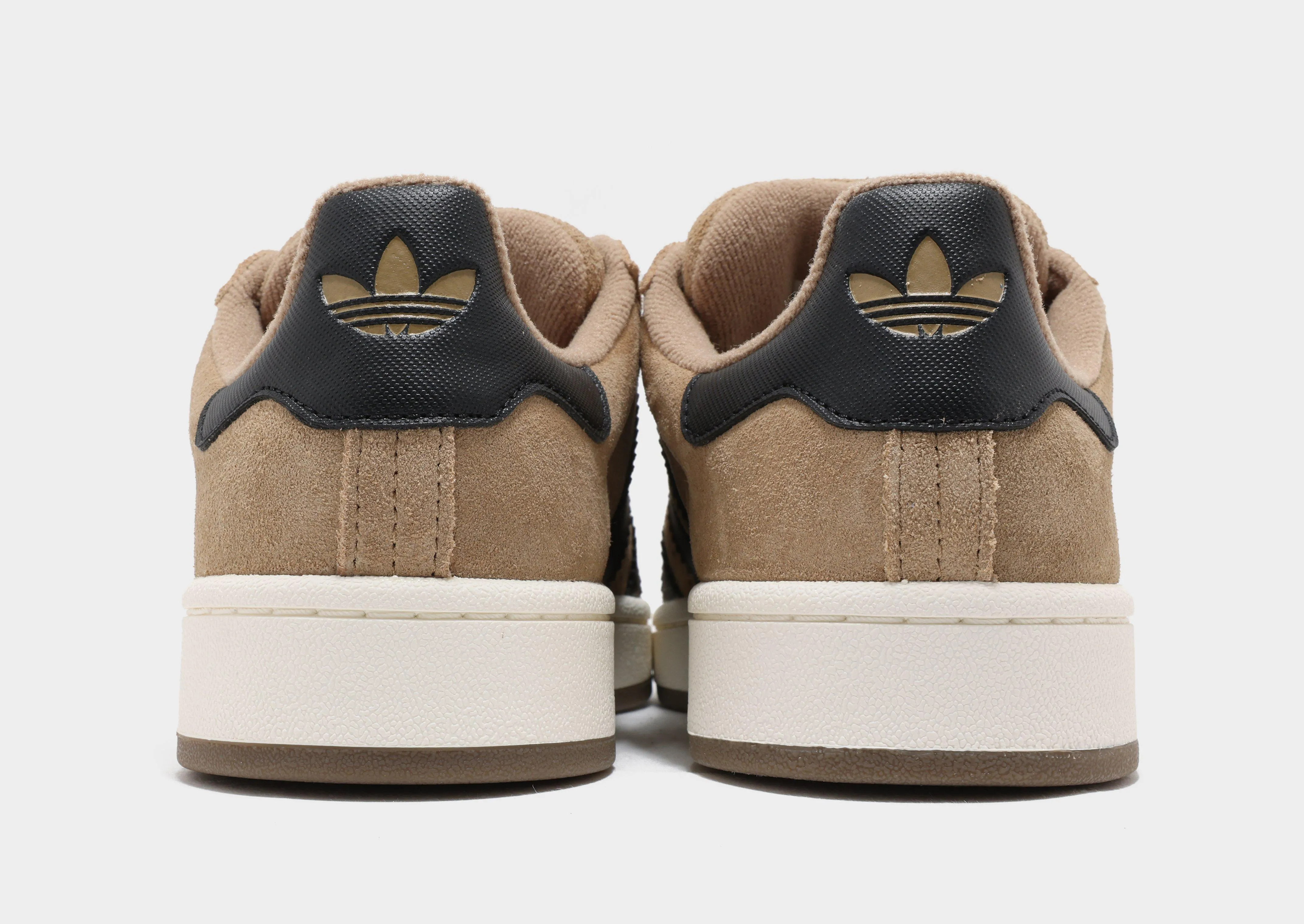 Campus 00s Comfy Outing