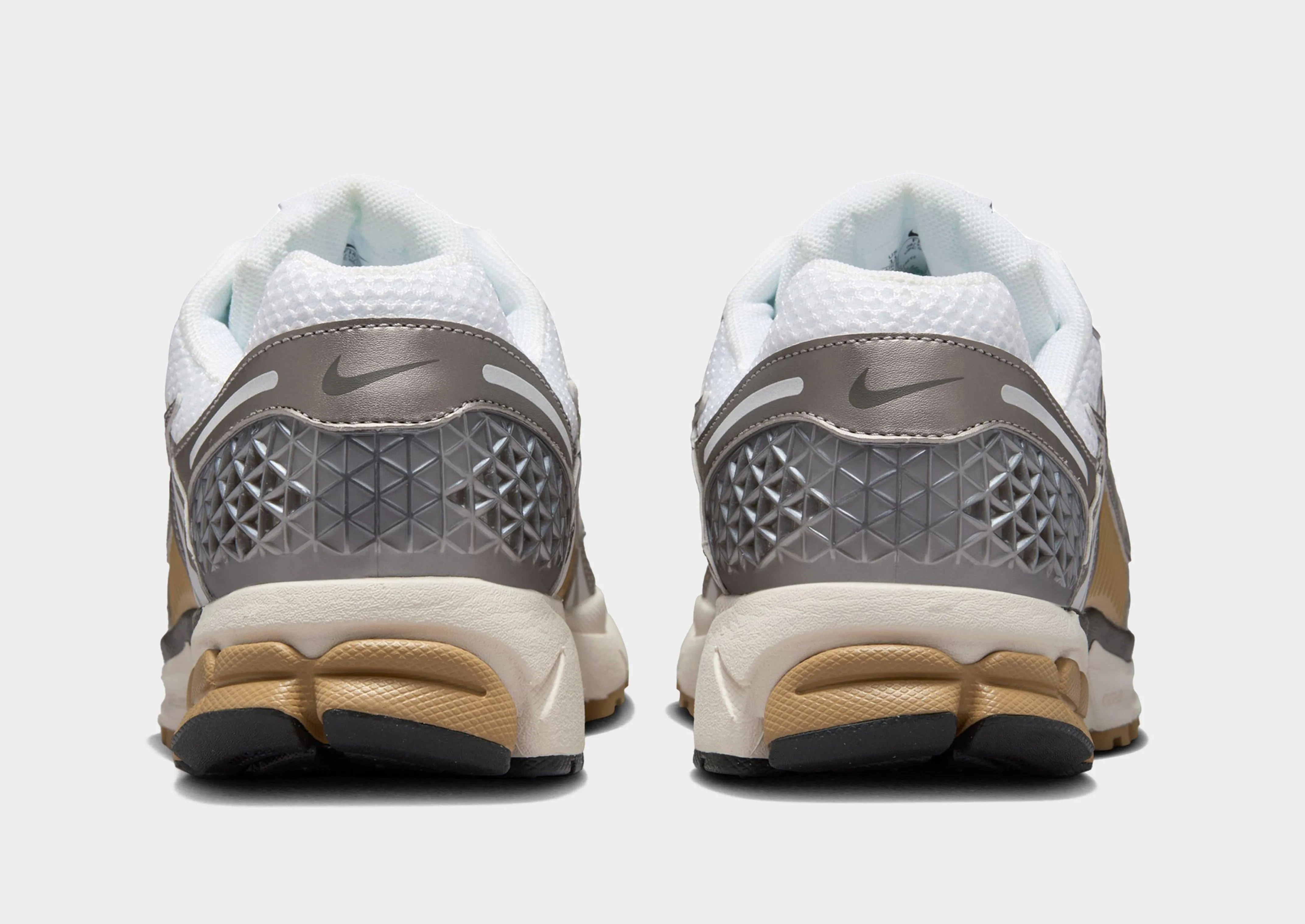 Balanced Sole Zoom Vomero 5