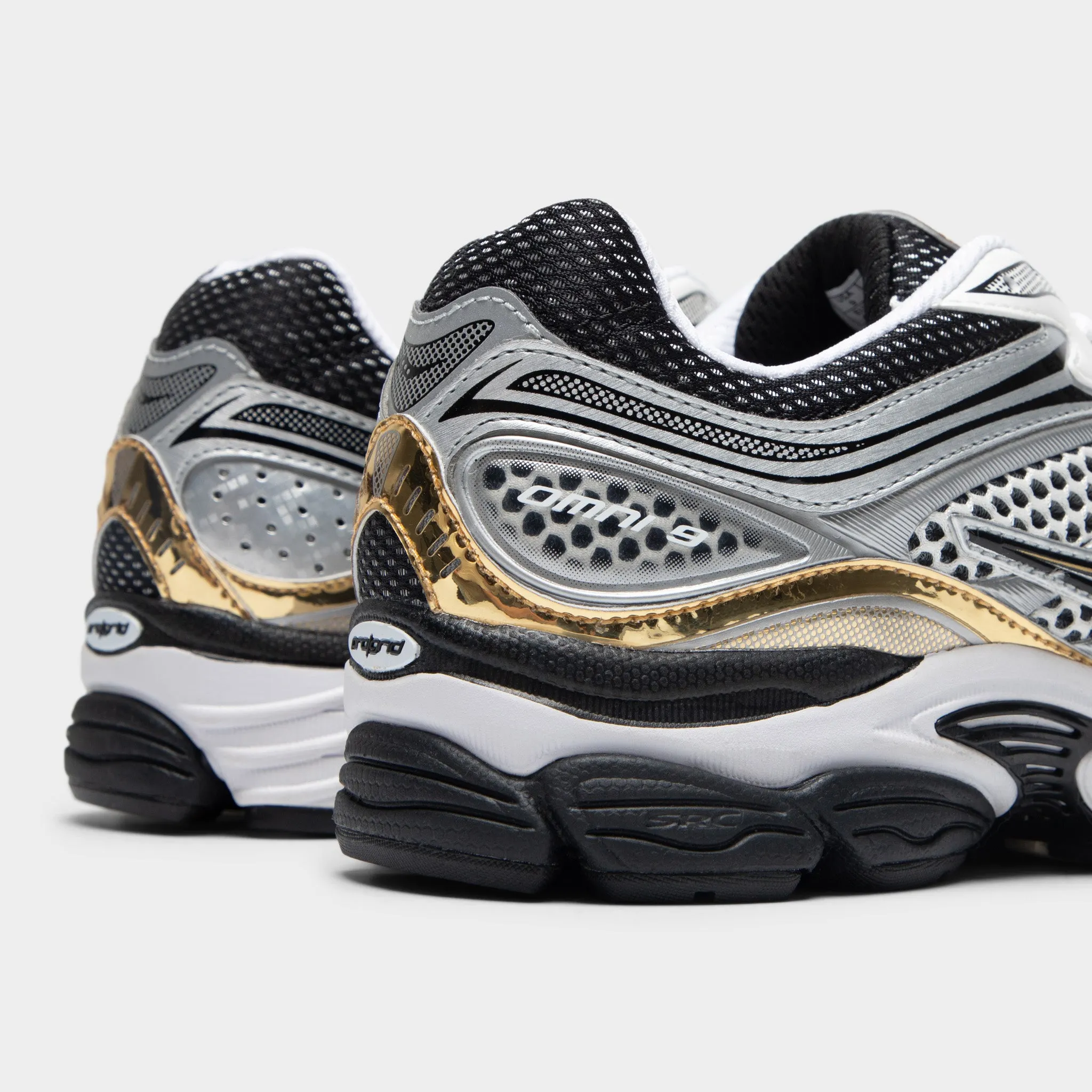 Stretchy Material Saucony ProGrid Omni 9 Silver / Black - Gold