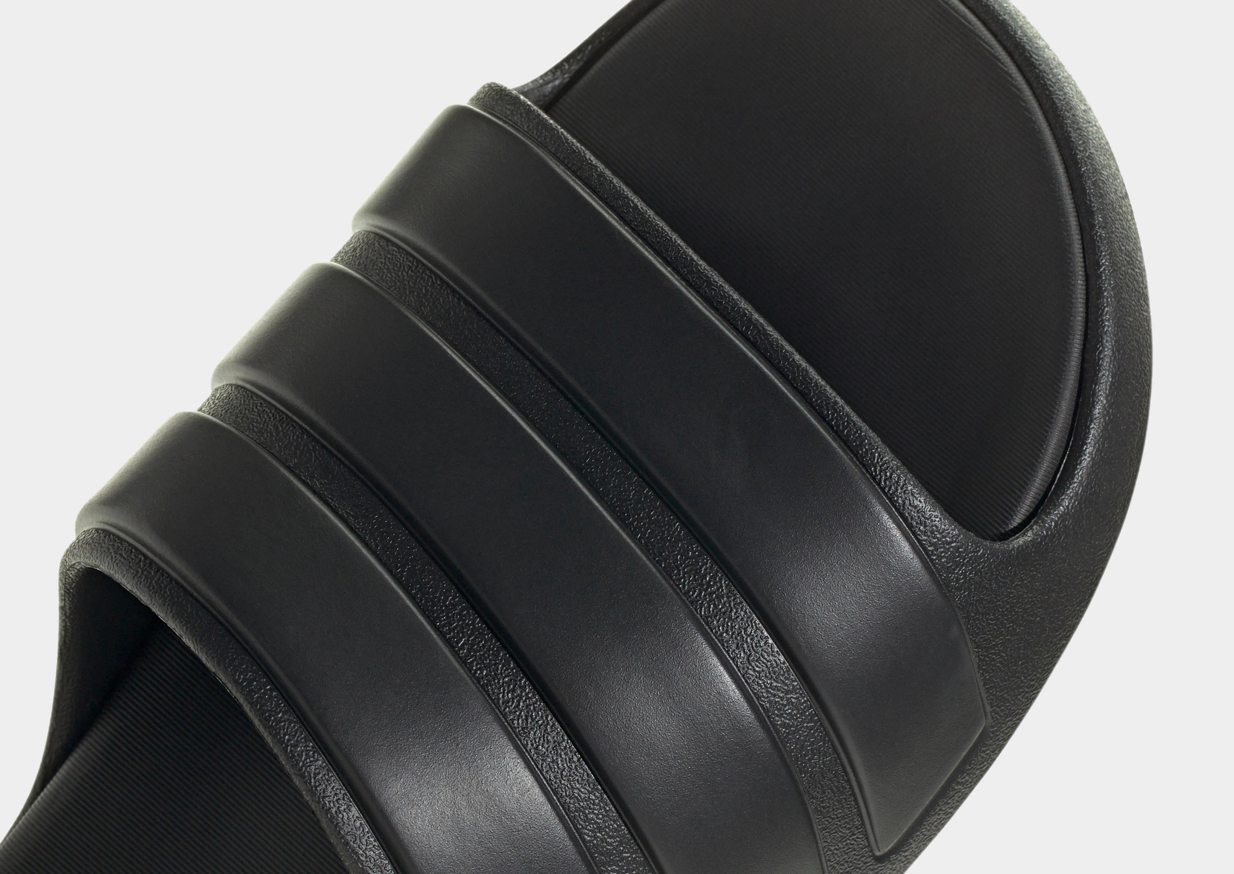 Casual Elegance Znsory Slides