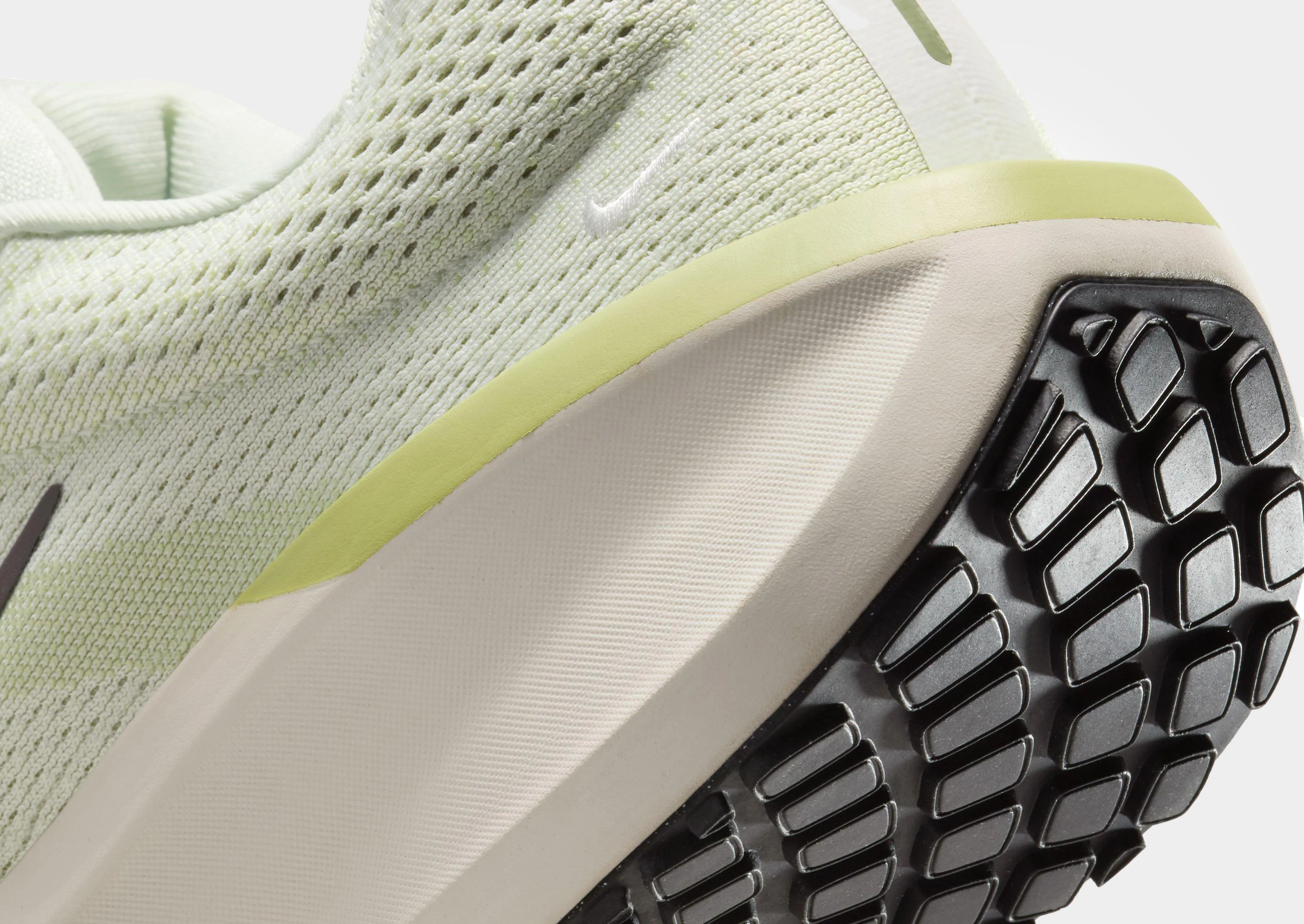 Air Winflo 11 Impact Dispersing Design Multi Layer Insole