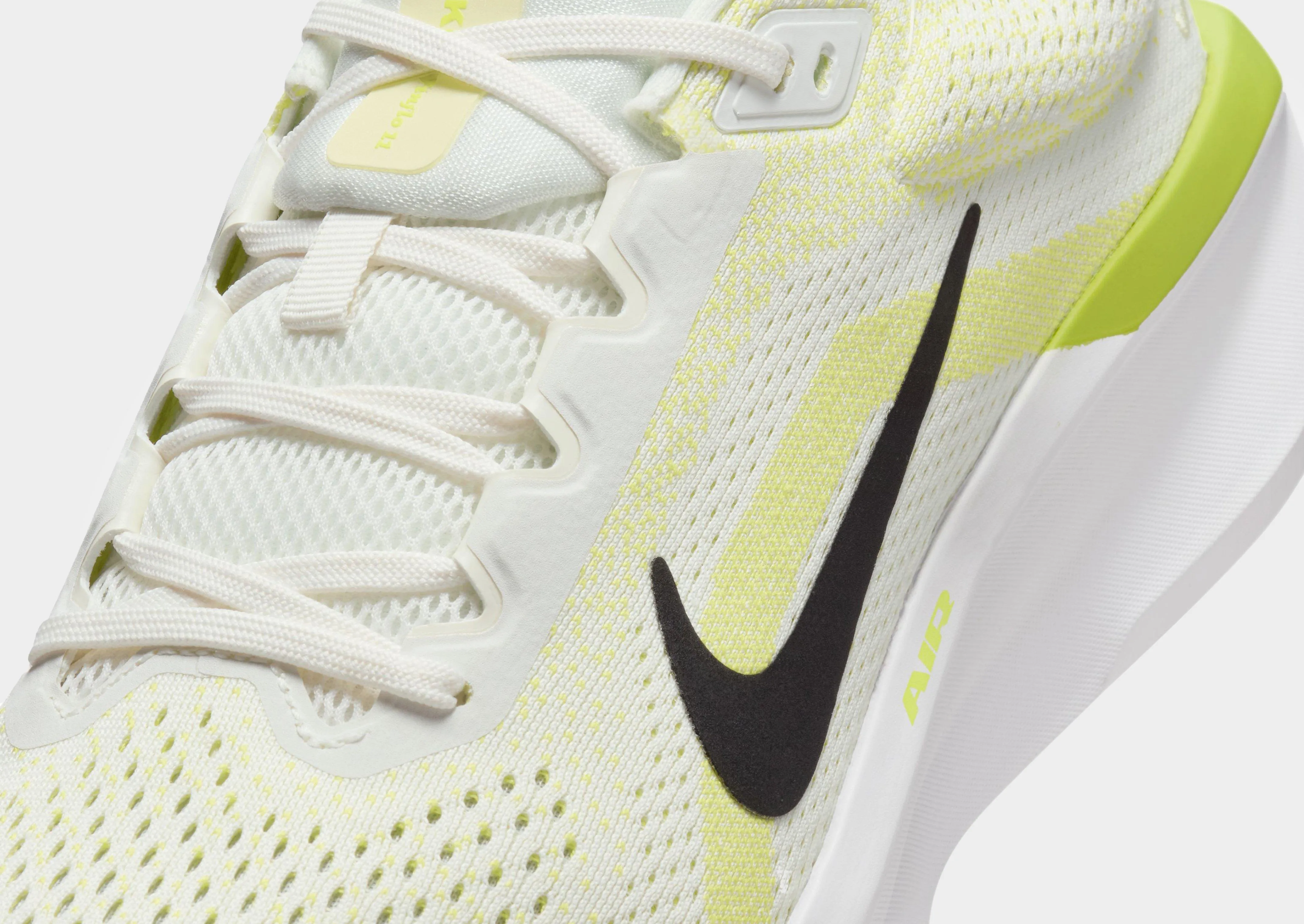 Bold colors Breathable Support Winflo 11