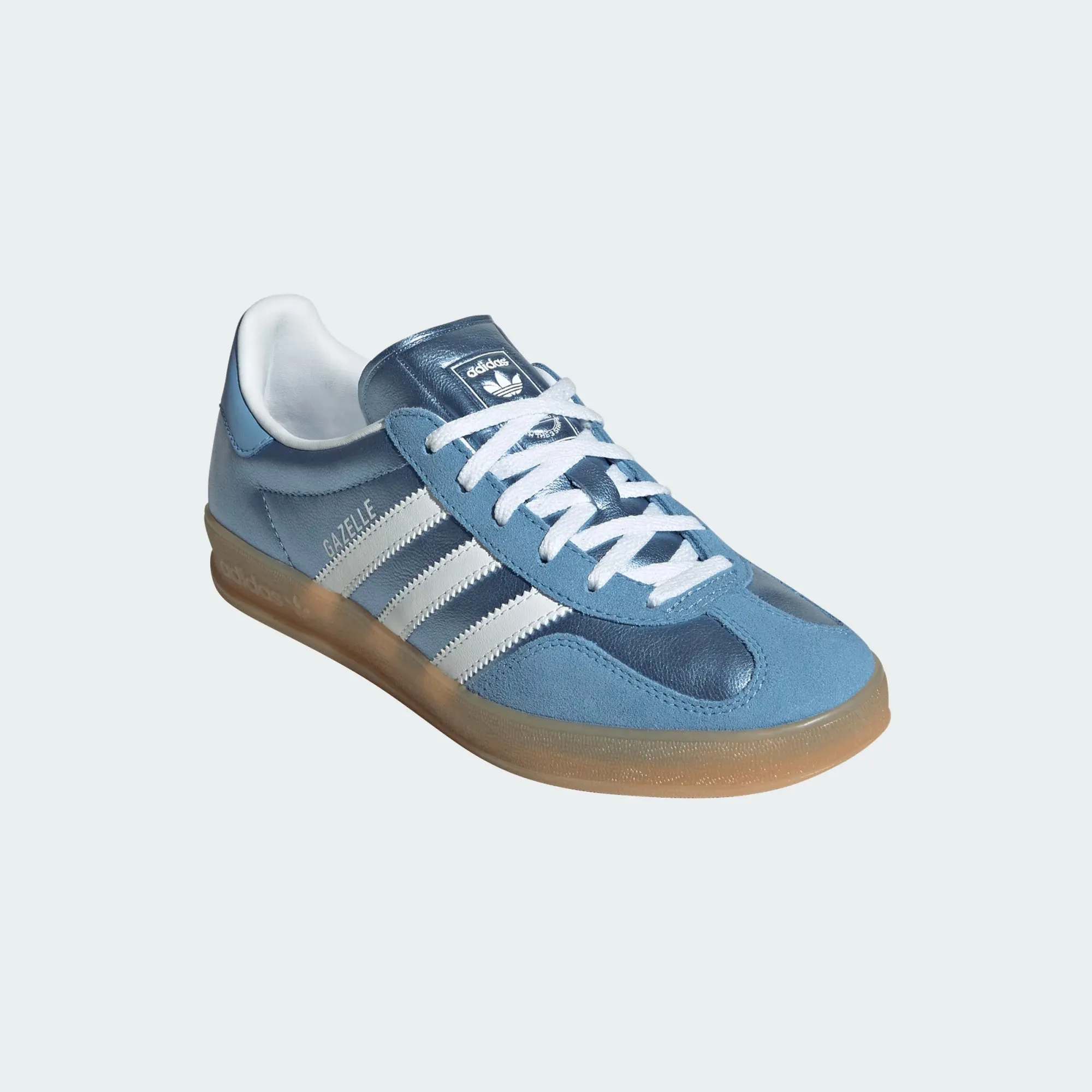 Flattering Fit Streamlined silhouette womens adidas gazelle indoor (blue/cloud white)