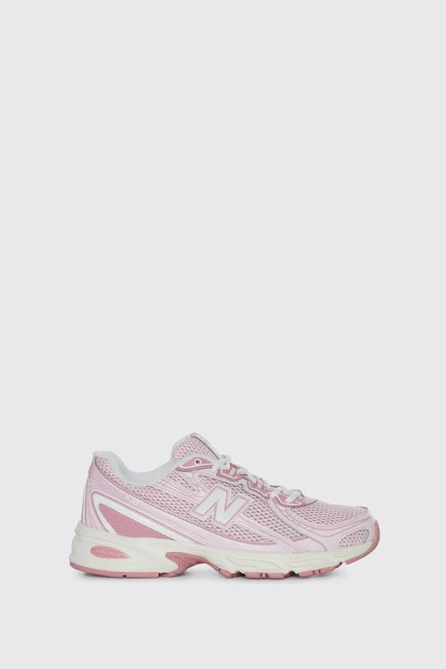 fascinating volleyball - style womens new balance 740 (pink taffy)