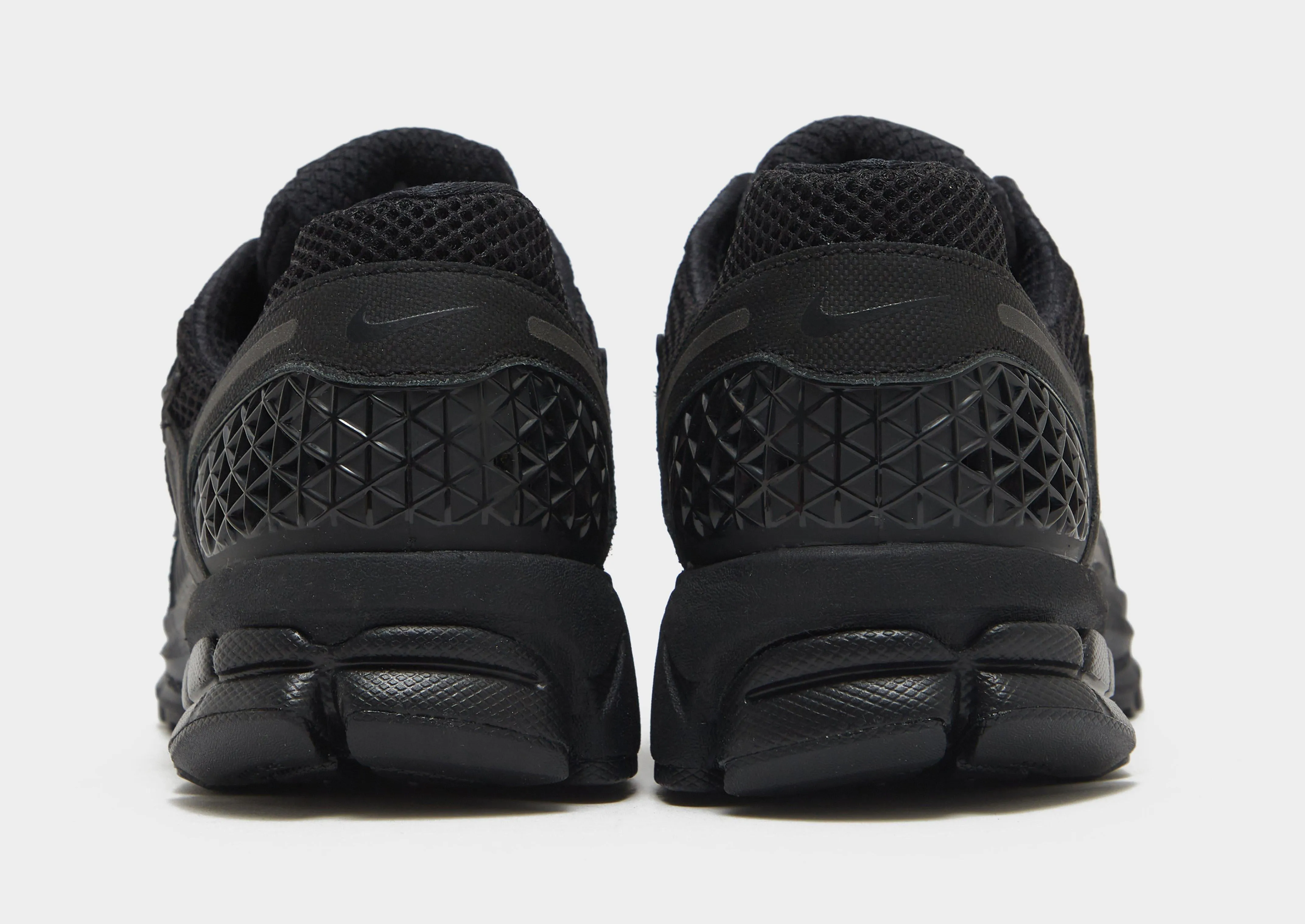 Zoom Vomero 5 Retro-inspired support