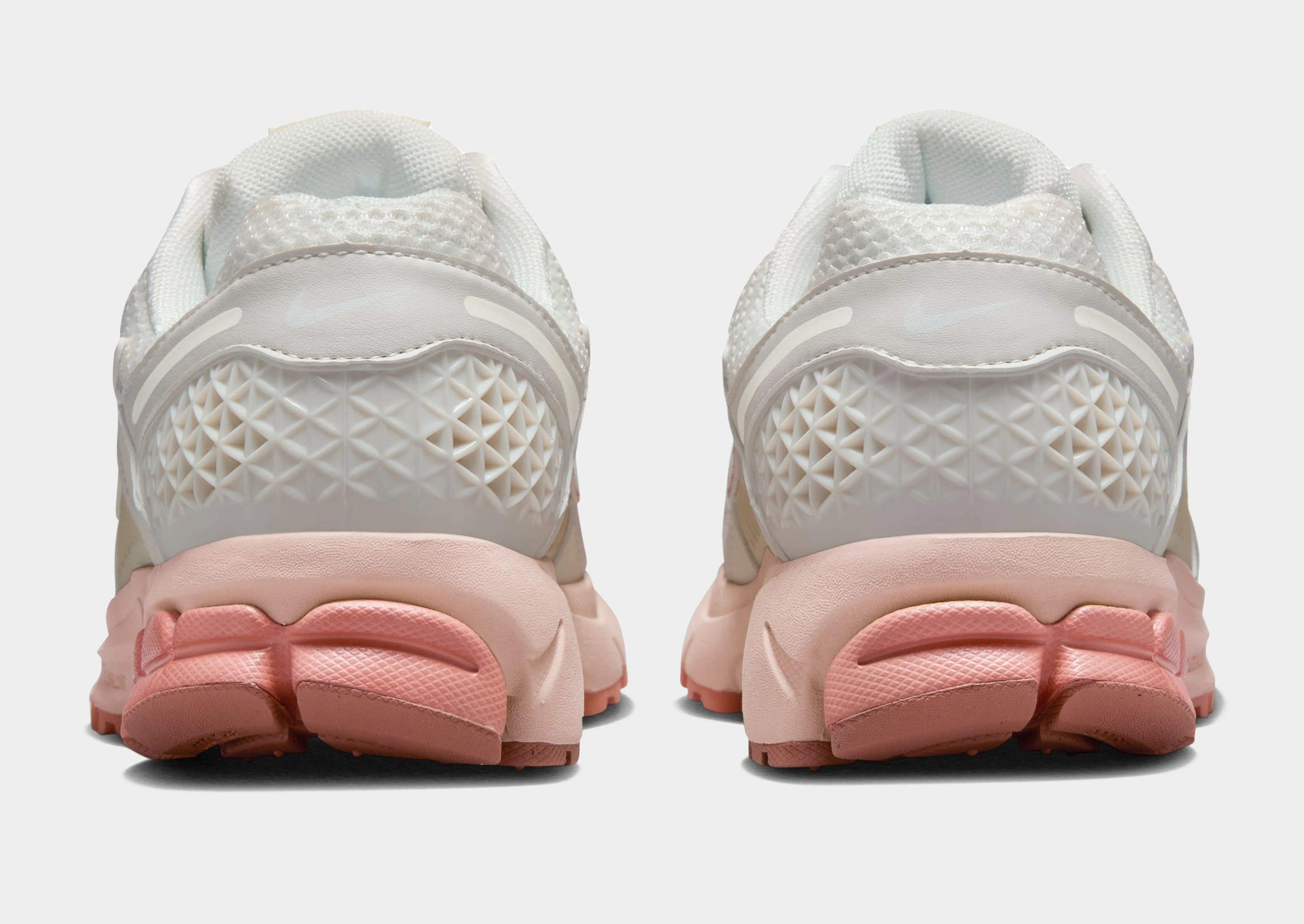 Zoom Vomero 5 Women's Modern Street