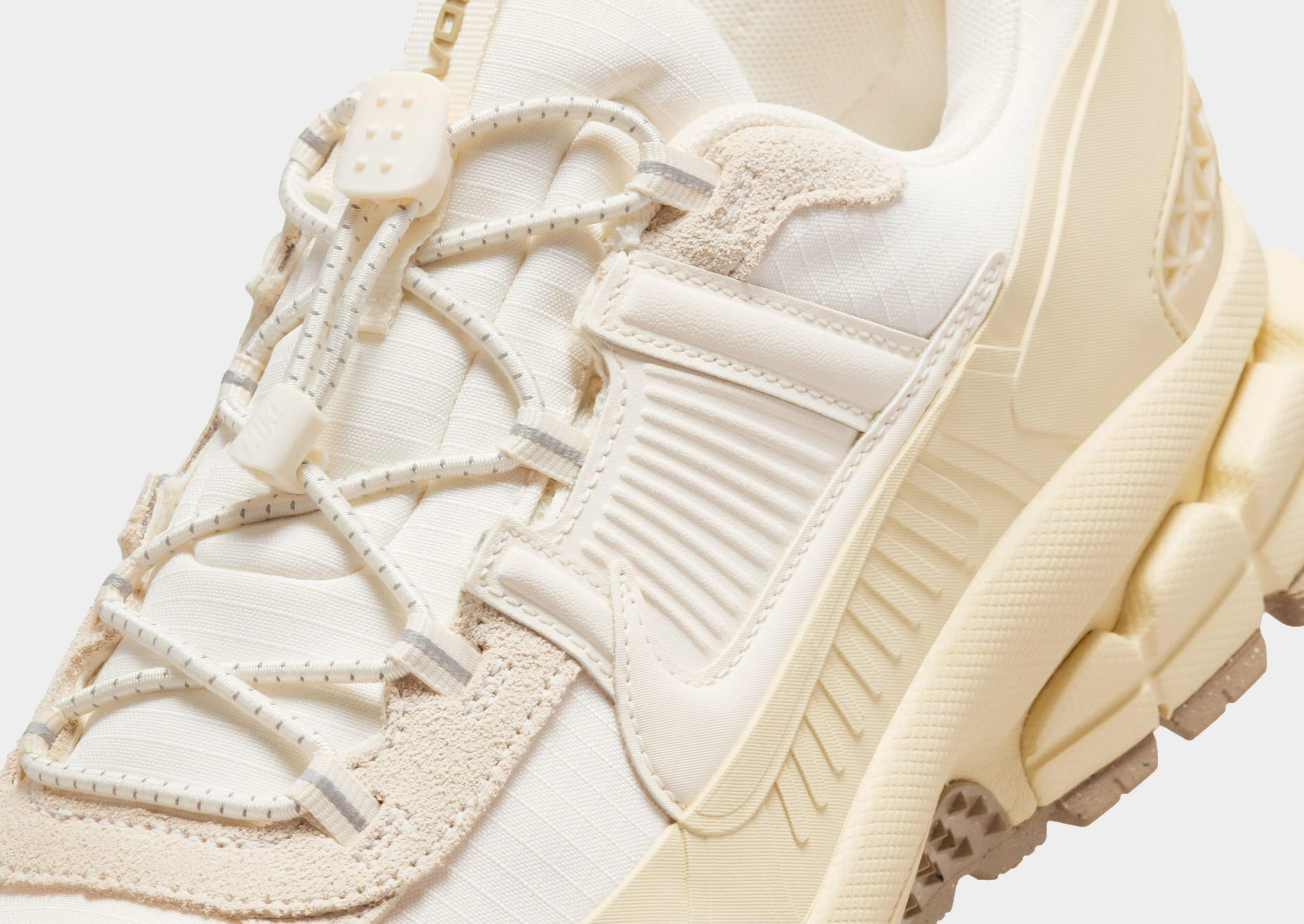 foldable Worn Daily Zoom Vomero Roam