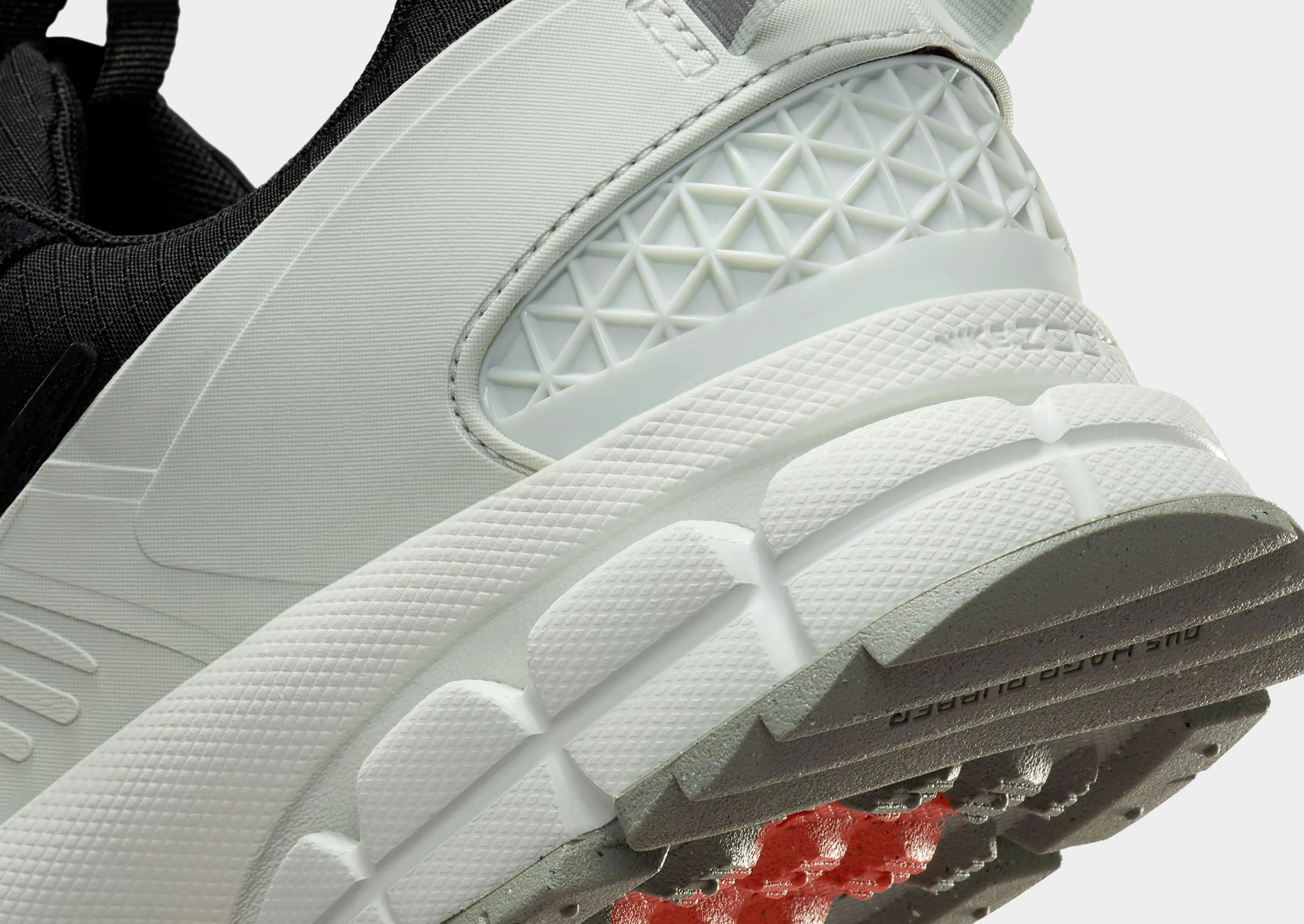 Zoom Vomero Roam Comfort Layers